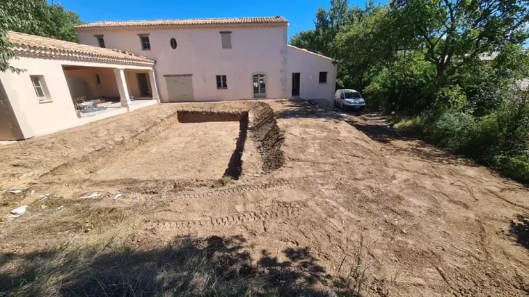 Terrassement pour piscine, Saint-Saturnin-lès-Apt, Poncet Travaux Verts