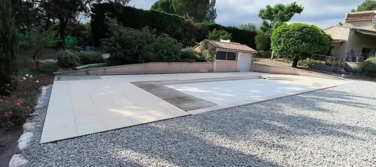 Terrasse piscine Apt, Saint-Saturnin-lès-Apt, Poncet Travaux Verts