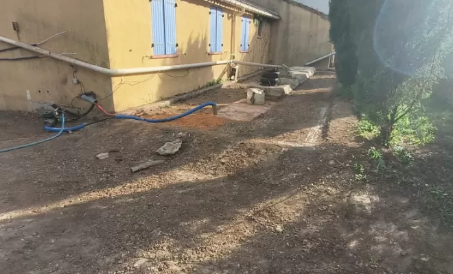 Réalisation de travaux de drainage du pourtour de l'habitation à Saint Saturnin les Apt, Saint-Saturnin-lès-Apt, Poncet Travaux Verts